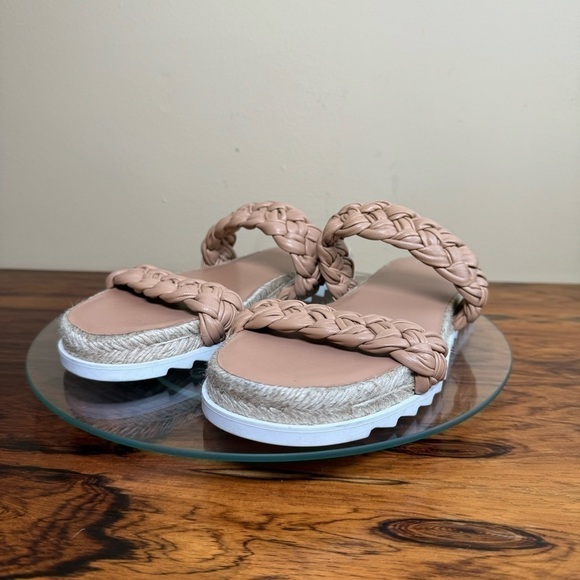 Marc Fisher Jaimee Sandal - Picture 4 of 14